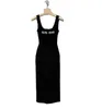 Luksusowa marka miu czarna sukienka designerka kamizowa sukienka Słodka mini spódnica seksowna kamizelka bez rękawów Summ