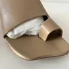Sandaler sommar Nya kvinnors äkta lädermule Sandaler Lyxdesigner Cylindrical High Heels Party Pump Sheepskin Insolesl2403
