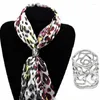 Broches Rose creuse fleur écharpe boucle pour femmes foulards bijoux vêtements accessoires cadeau