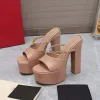 2024 Patentläderplattform Högklackade pumpar Högklackade Instep Strap Chunky Heels Block Hälen 155mm Glass Slipper Dress Shoe Women