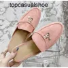 Loro piano Lp Lorospianasl Soft Casual Sandals Cashmere Kapcieczki Designerowie damskiej Najwyższej jakości płaskie mokasyny Wysoka elastyczna wołowina Dno duże rozmiar 3542 CLAS