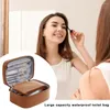 Borse portaoggetti Custodia da toilette durevole Capacità Borsa cosmetica impermeabile in ecopelle con pennello da trucco da viaggio per le donne