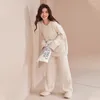 Havlu Kadınlar Kış Sıcak ve Kalınlaştırılmış Loungewear Pijama Coral Velvet Sıradan Sonbahar Tatlı Takım Dışında Giyilebilir