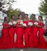 Red African Black Girl Bridesmaid Dresses Mermaid Sexy Off the Axel Sleeveless golvlängd Satin Plus Size Dress For Wed 6882383