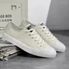 Casual skor mode män sneakers svart vitt läder snörning oxfords mens lätt walking zapatillas hombre