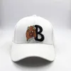 Boll Caps 2024 Cartoon Cow Brodery Cotton Baseball Cap Hip-Hop Justerbara snapback-hattar för män och kvinnor 352