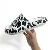 Slippers Slippers Women Summer Outdoor Leopard Paern Latex Soft Womens Beac Bat Non-Slip ig Boom ome Slides Caussure Femme H240326J151