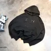 2024 Senaste modellen män hoodies designer hoodie pullover tröjor tryckt avslappnad lös huvfleece klassisk tryck långärmad kvinna toppar