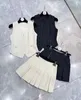 2024 printemps blanc/noir femmes deux pièces robe concepteur sans manches haut pour femme et jupes plissées ensembles 3275
