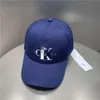 Våren/sommaren mäns och kvinnors mössa Instagram koreansk version baseball 2024 Ny bokstav anka tunga mode sol visor hatt broderi