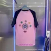 メンズTシャツ女性クロムハートデザイナーTシャツcott春春夏24の新しいニッチデザインコントラストスリーブサンスクリットプリントと本物のロゴ