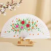 装飾的な置物10色中国の花のパターン折りたたみファンヴィンテージアートウェディングバンケットパーティーダンスパフォーマンス装飾