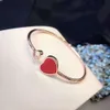 Desginer Chopard Jewelry Choprad Bracelet Xiao Family Natural White Beimu Open Heart Bracelet pour femme Plaqué avec or rose 18 carats et diamant Heart Bracelet