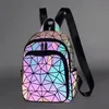 Femmes lumineux marque sac à dos holographique réfléchissant géométrique voyage sac à bandoulière pliant femme étudiant école Shine sac à dos 240323