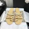 2024 Luxe Kristal Kalfsleer Gewatteerde Platform Dame Casual Sandaal Zwarte Schoenen Designer Vrouwen Platte Sandalen 35-41