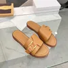 2024 Mode Sommer Frauen Sandalen Designer komfortable und minimalistische flache Schuhe Einzigartige Freizeit Arbeit Strand Frauen Schuhe