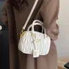 Lojas exportar sacos de ombro de designers de nicho de nicho saco plissado nova feminina popular e diagonal versátil