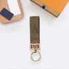Designer Keychain Key Chain Wallet Bag Charm Luxury Car Leather Men Brown Leather Dragonne Multicolor Keychains Hang Card Holder Zink A66BD#