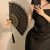 Decorative Figurines Compact Folding Fan Elegant Vintage Lace With Tassel For Summer Parties Dance Performances Hand Held Lolita