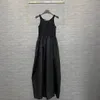 2024 printemps noir Spaghetti sangle lambrissé femmes robe concepteur haut de gamme femmes robe De piste robes De Festa 3288