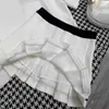 Zweiteiliges Kleid der Designermarke Frühling und Sommer, neues Pra-Kontrastfarb-Academy-Stil, modisches Freizeit-Poloshirt gepaart mit gefaltetem Halbrock-Set GRII
