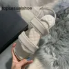 Каналы CF Slingback Pearl Designer Slippers Sandal Sandals Strap Flat Mule Paris стеганые квадратные носки скользящие шлепанцы для флопов кожа кожа летние туфли