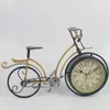 Orologi da tavolo Orologio artigianale in ferro vintage Sedile per bicicletta Regali creativi per la decorazione domestica nelle case Soggiorno Camera da letto