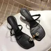 Zapatos casuales Estilo de verano Sandalias de tacón alto negras Punta cuadrada para mujer Moda Todo fósforo Sexy Rhinestone