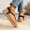 Sandaler Summer Womens 2023 New Fashion Leisure Beach Outdoor Flip Metal Decoration Flat Shoes Stor storlek 35-43 H240328VDPE