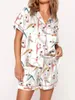 Hemkläder Kvinnors satinpyjama Set Lapel Neck Button Down Short Sleeve Tops Elastic midjeshorts 2 stycken Lounge Sleepwear