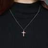 Enkel Ruby Diamond Cross Pendant Real 925 Sterling Silver Party Wedding Pendants Halsband för kvinnor Män Moissanite Jewelry Gift206e