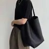 Borsa a secchiello The Row di grande capacità in vera pelle con un senso di lusso, di nicchia, casual e alla moda, borsa a tracolla portatile per pendolarismo 240328