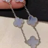 Marka Charm 925 Sterling Gümüş Van Mor Yeşim Chalcedony Dört Yaprak Yonca Bilezik 8K Platin Kadın Takı ile Kadife Kutu Logosu