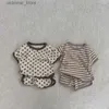 Camisetas 2023 Verano Nuevo Conjunto de ropa de manga corta para bebés Tops a rayas con puntos para bebés + Pantalones cortos Traje de 2 piezas Ropa para el hogar para niños y niñas Trajes 24328