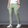 Herrbyxor 2024 Ice Silk Summer Thin Green Casual Straight Fit Stretch Snabb torrt andas färska trendiga streetwear -byxor