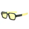 Klassieke zonnebril 2024 Moderne vierkante gekleurde zonnebril INS Style Design buitenzonnebril met doos