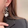 Dangle Lustre Boucles D'oreilles Exquis Creux Fleur En Métal À La Mode Imité Perle Bijoux Pour Femmes Bijoux Délicat Boucle D'oreille Romantique D Othra