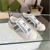 Designerskor Kvinnor Canvas Shoes Vintage Trainers Lace Up Flats Classic Sneakers Runner Trainer With Box Storlek 35-41