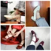 Scarpe eleganti Retro Red Mary Jane 2024 Moda Tacco spesso Tacchi alti Décolleté eleganti da donna in pelle verniciata singole