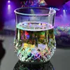 Muggar innovativ design dryck glas unik dekorativ iögonfallande roliga festförsörjningar dricker färgglada LED-lampor blinkande kopp