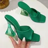 Elbise ayakkabıları yaz yeşil kadın terlikleri ipeksi geniş bant şeffaf garip yüksek topuklu rahat pu deri slaytlar sandalet pompalar