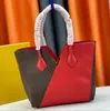 24SS Designer Tote Bag Large Tote Bags Luxury Shoulder Bag Women Bags Handbag Toron Leather High Quality Woman Handbags Metal V Large