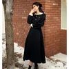 Повседневные платья 2024, осень и зима, французское матовое маленькое черное платье с длинными рукавами и усовершенствованной талией в стиле Хепберн