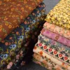 Tissu en velours côtelé floral, ligne de fleurs géométriques imprimées pour la couture de pantalons habillés, vêtements pour enfants supérieurs faits à la main par Half Mete