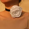 Uttalande sammet Big Rose Flower Short Choker Halsband för kvinnor Sweet Clavicle Chain Estetic Wed Y2K Accessories