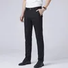 Traje de negocios de verano Pantalones Vestido de seda de hielo Hombres Formal Delgado Recto Slim Fit Oficina Tallas grandes Pantalones estirados sin planchar 240308