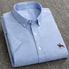 Kvalitet sommar 100% Cott Oxford Shirt Men's Short Sleeve Brodered Horse Casual Solid Dr Shirts Men plus storlek 5xl 6xl 887q#