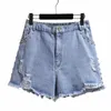 150kg Plus Taille Femmes Summer Loose Denim Shorts Déchiré Perlé Droite Pantalon à jambes larges Bleu Hanche 154cm 5XL 6XL 7XL 8XL 9XL j37F #