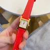 デザイナーのHeure Watch for Women 21mm T0p品質のクォーツムーブメントレディースは最高のカウンターアドバンスマテリアルデザイナーの絶妙なギフト005を見る