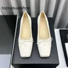 Chaustes cf chaussures habillées femme en cuir haut talon métal metal boucle de boucle de boucle de mariage.